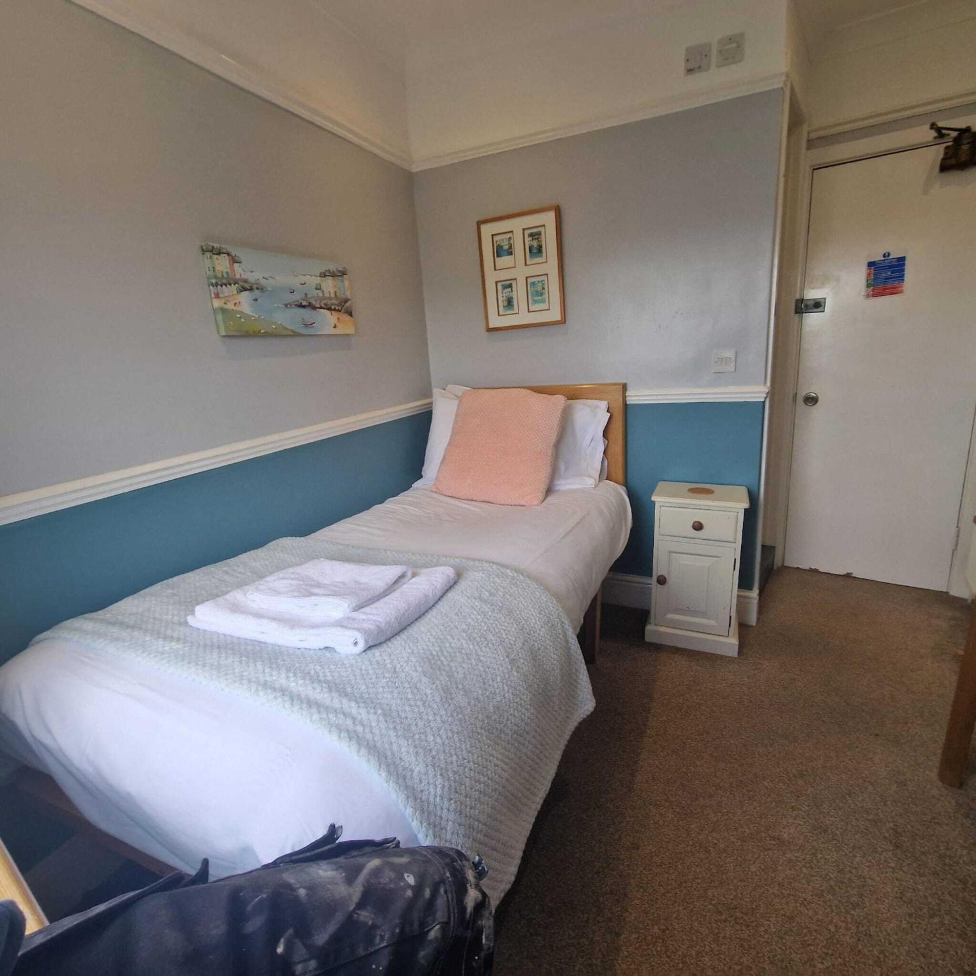 Bayliss Hall Guesthouse Weymouth Exterior photo